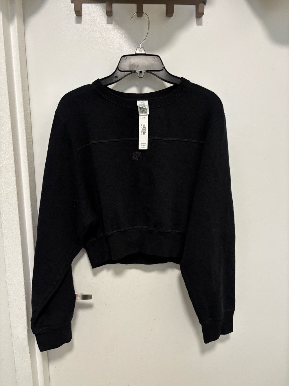 Victoria's Secret Black Cropped Crewneck Sweatshirt
